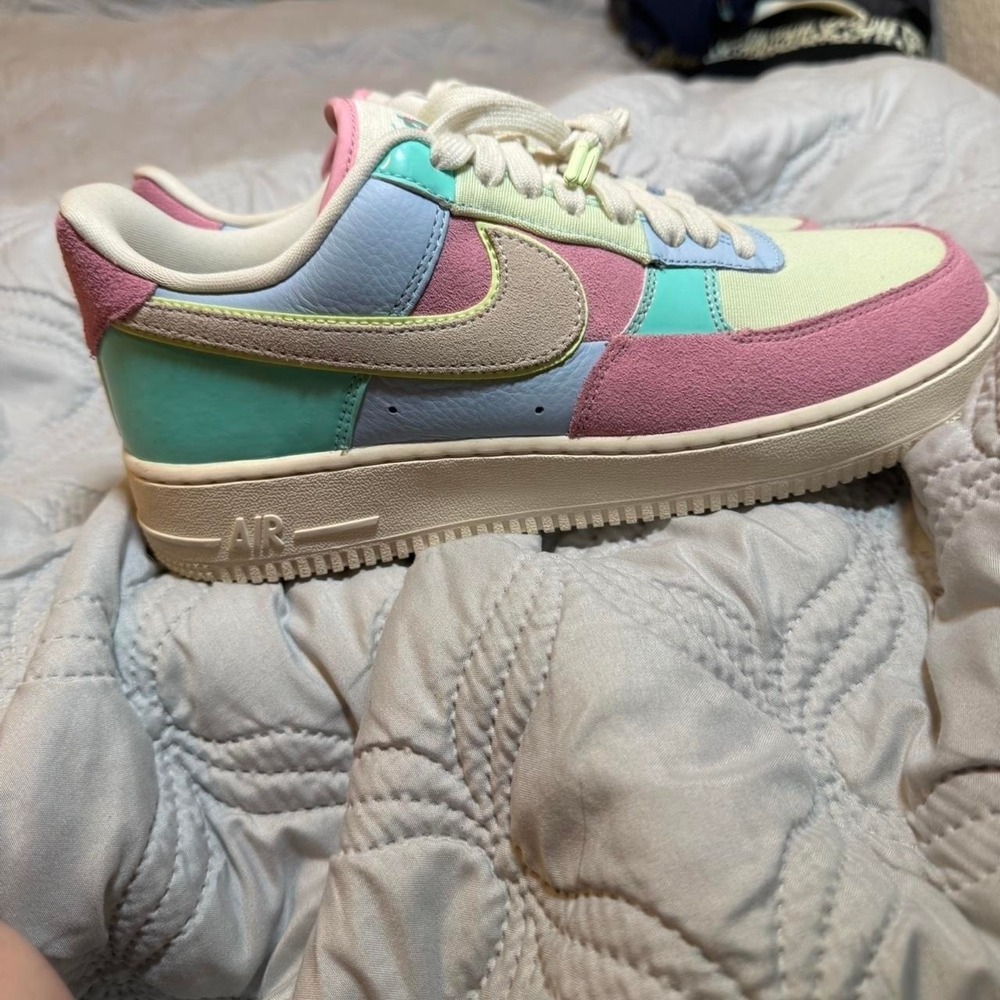 Rare Nike Air Force 1 '07 QS Easter Pastel Sneakers Size 7.5 - Picture 6 of 8